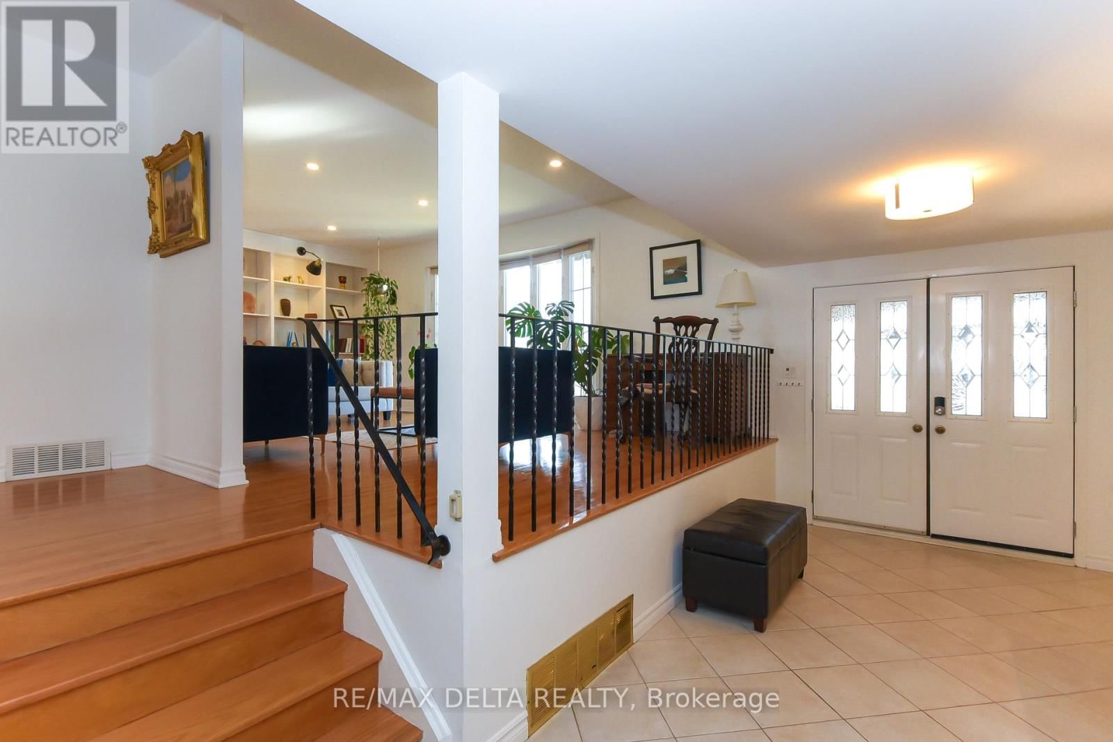 13 PARKLANE COURT Image 3