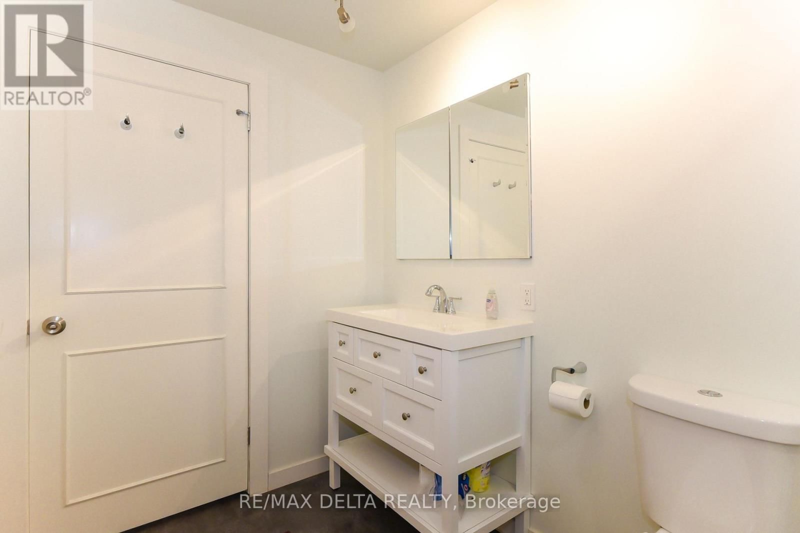 13 PARKLANE COURT Image 30