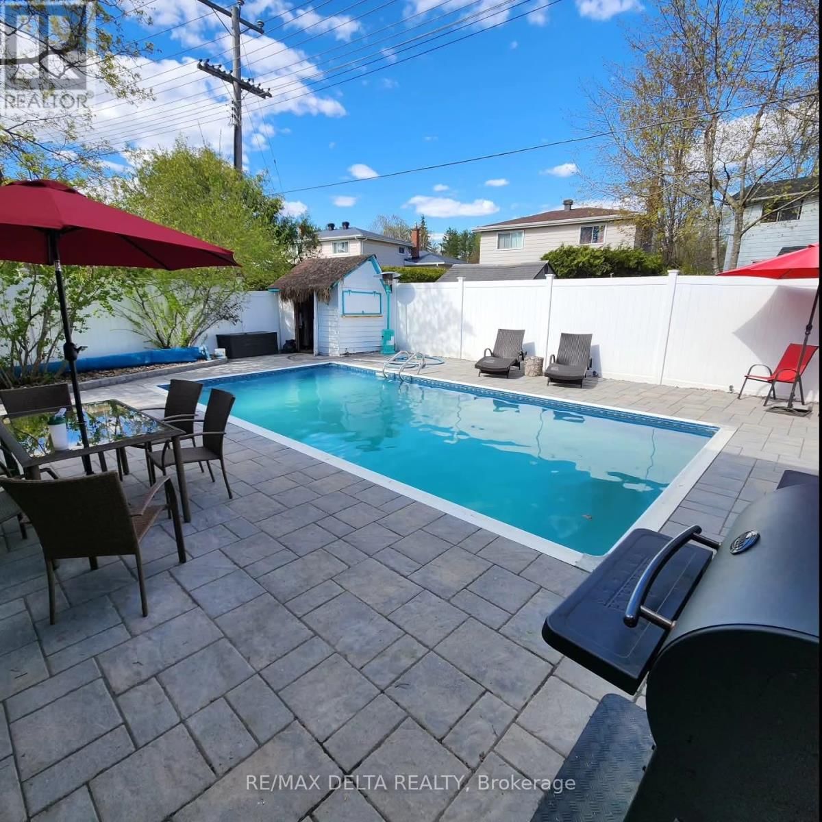 13 PARKLANE COURT Image 31