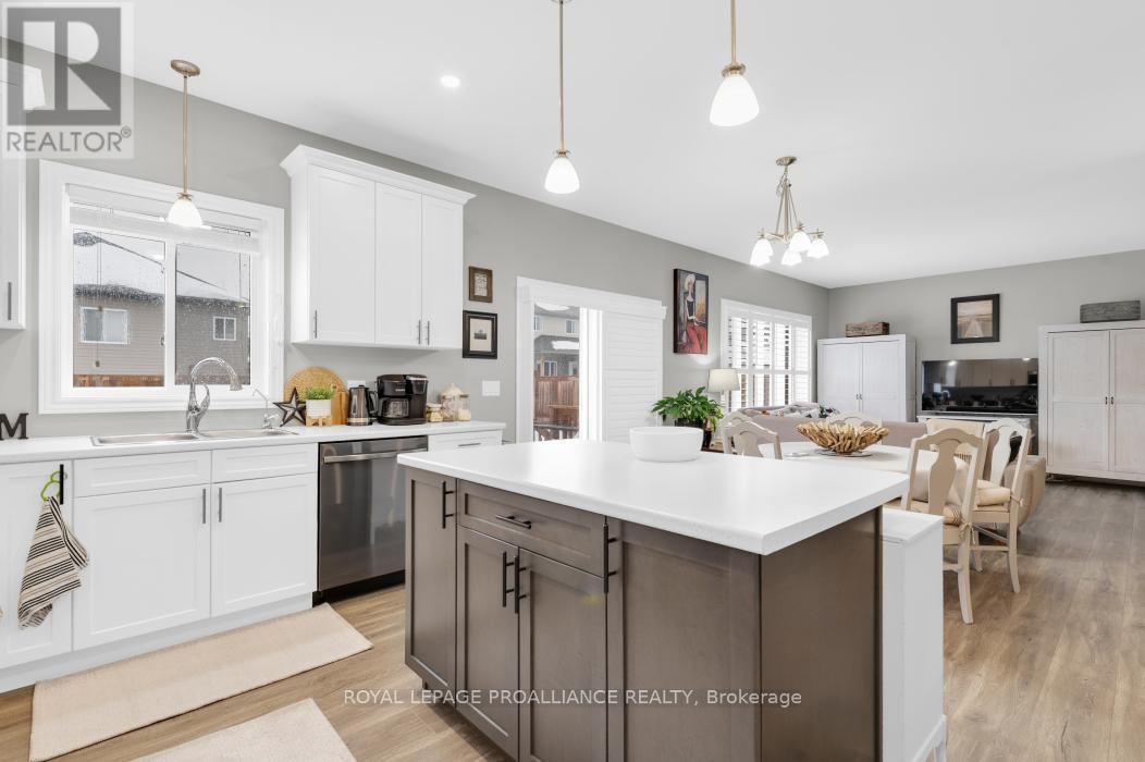 49 REDWOOD DRIVE Image 14