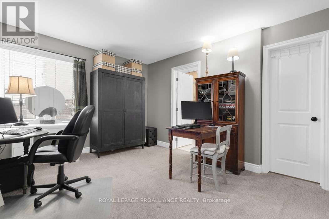 49 REDWOOD DRIVE Image 19