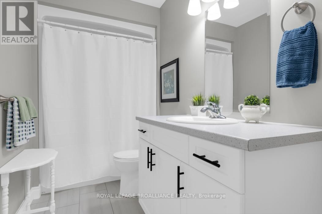 49 REDWOOD DRIVE Image 24