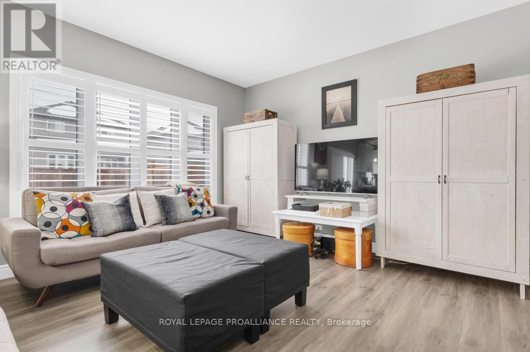 49 REDWOOD DRIVE Image 8