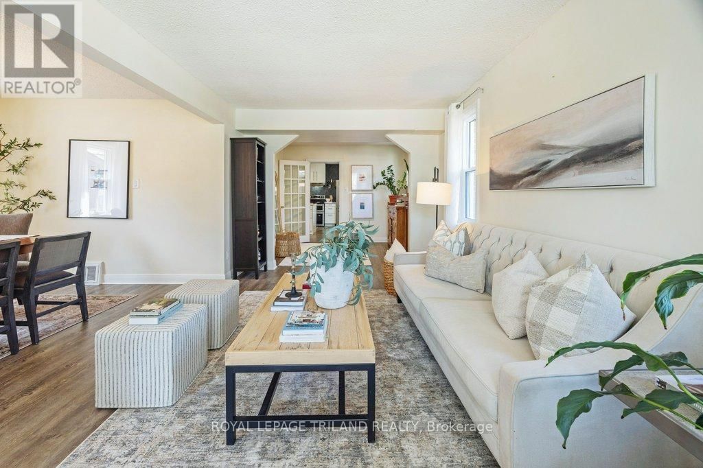 1366 LANGMUIR AVENUE Image 8