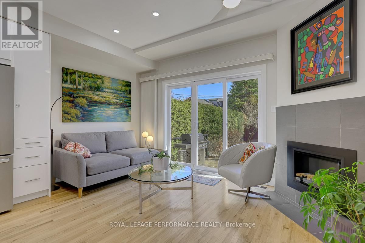 86 WEST PRESLAND ROAD Image 11