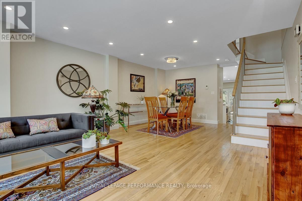 86 WEST PRESLAND ROAD Image 16