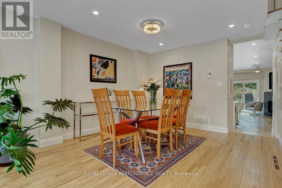 86 WEST PRESLAND ROAD Image 17