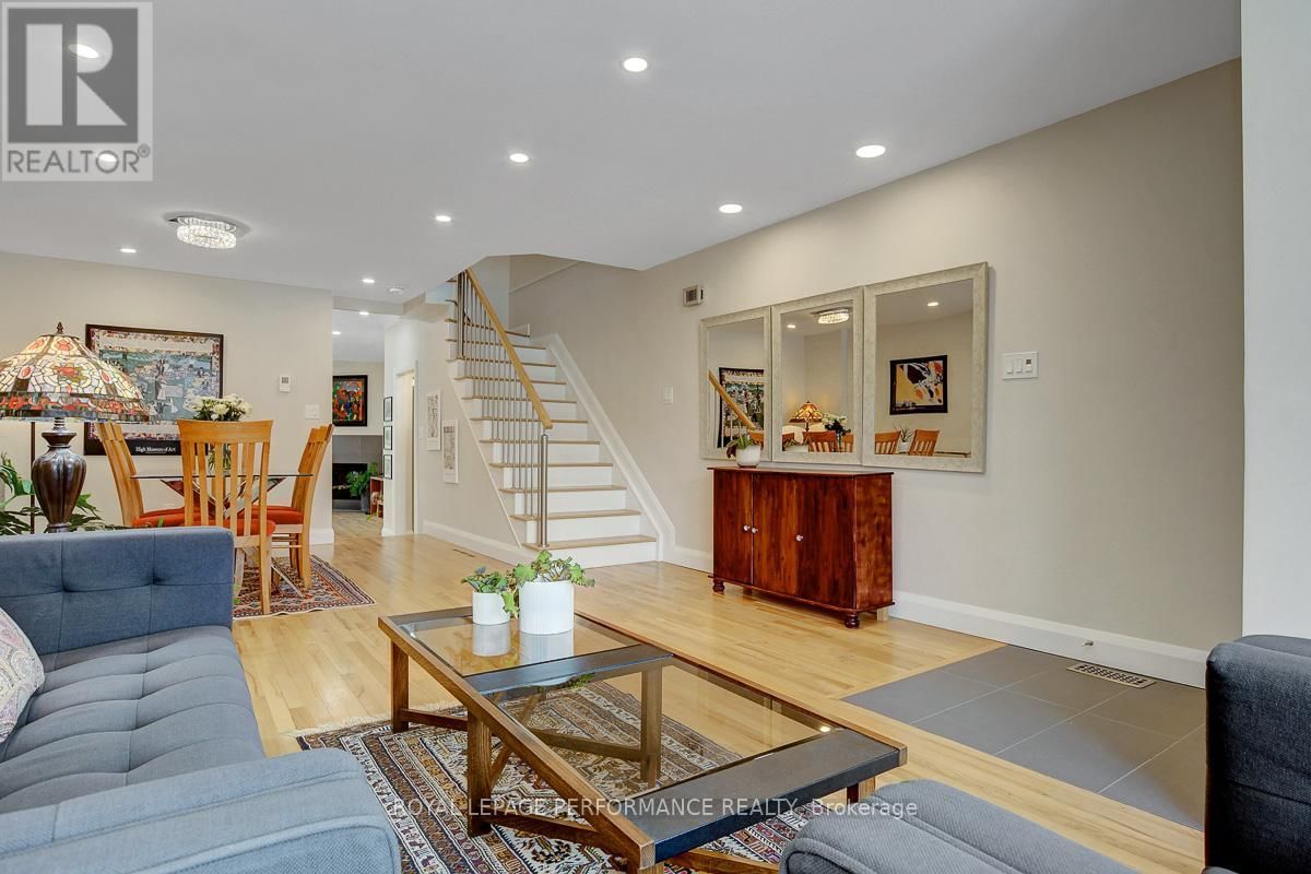 86 WEST PRESLAND ROAD Image 19