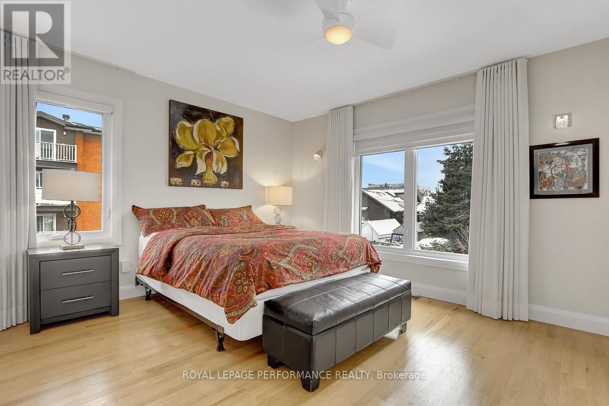 86 WEST PRESLAND ROAD Image 23