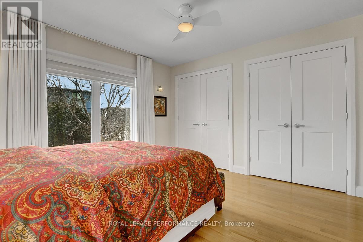 86 WEST PRESLAND ROAD Image 24