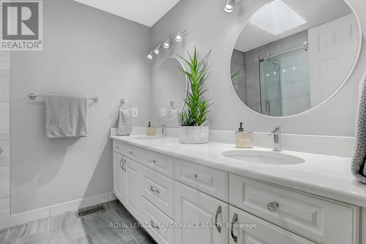 86 WEST PRESLAND ROAD Image 26