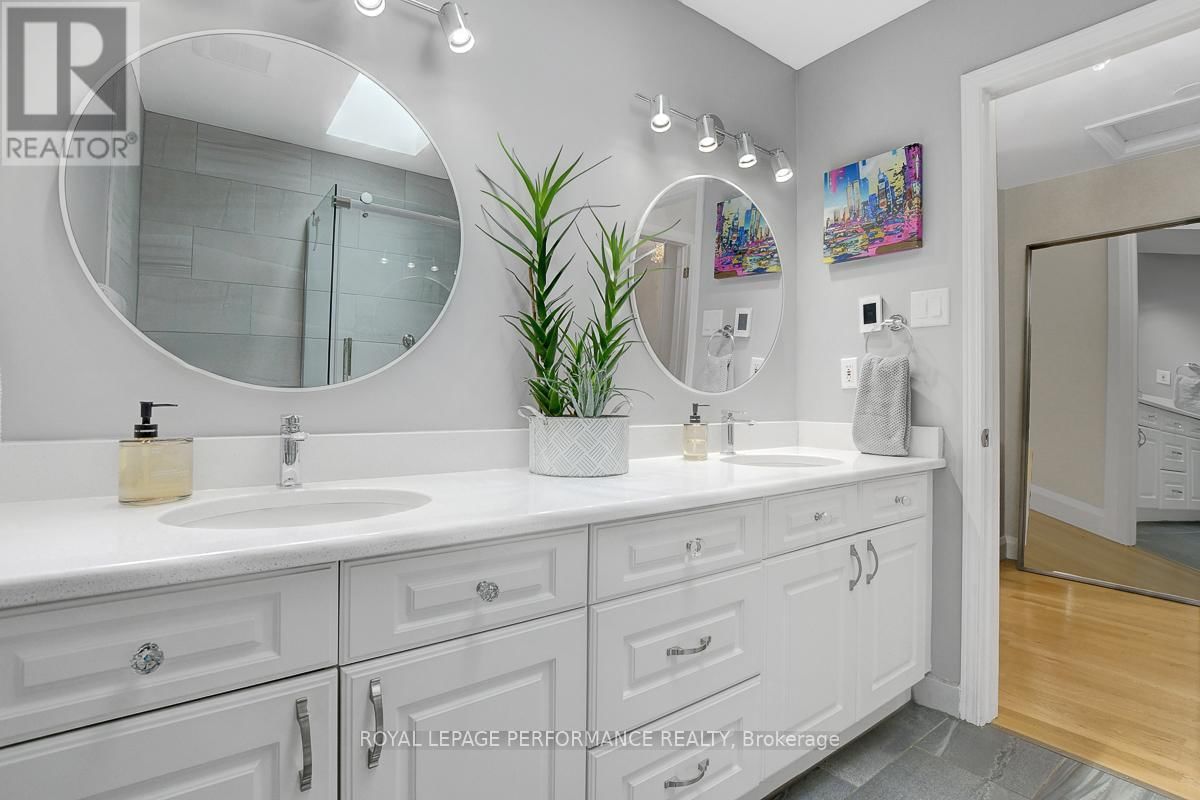 86 WEST PRESLAND ROAD Image 27