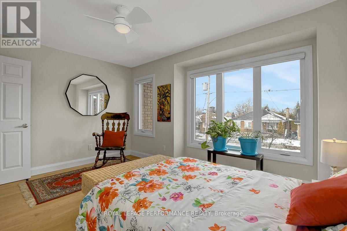 86 WEST PRESLAND ROAD Image 30