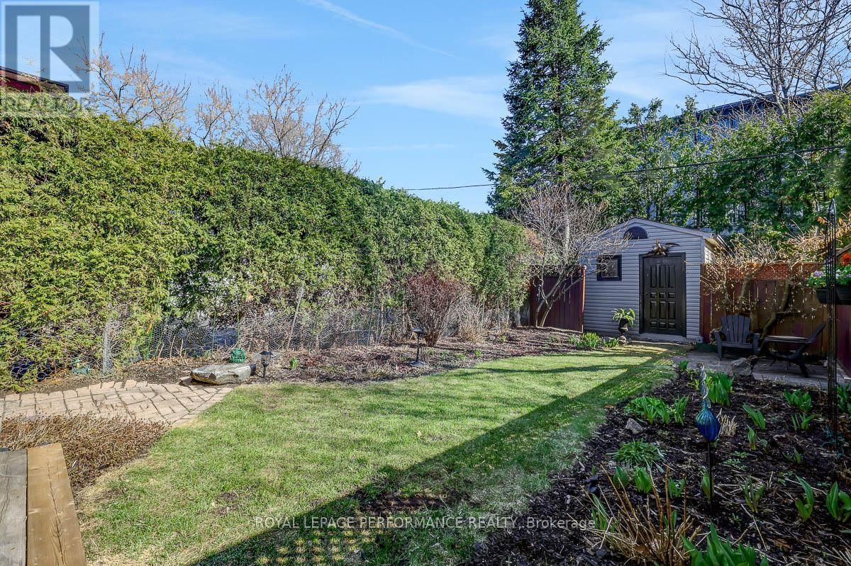 86 WEST PRESLAND ROAD Image 42