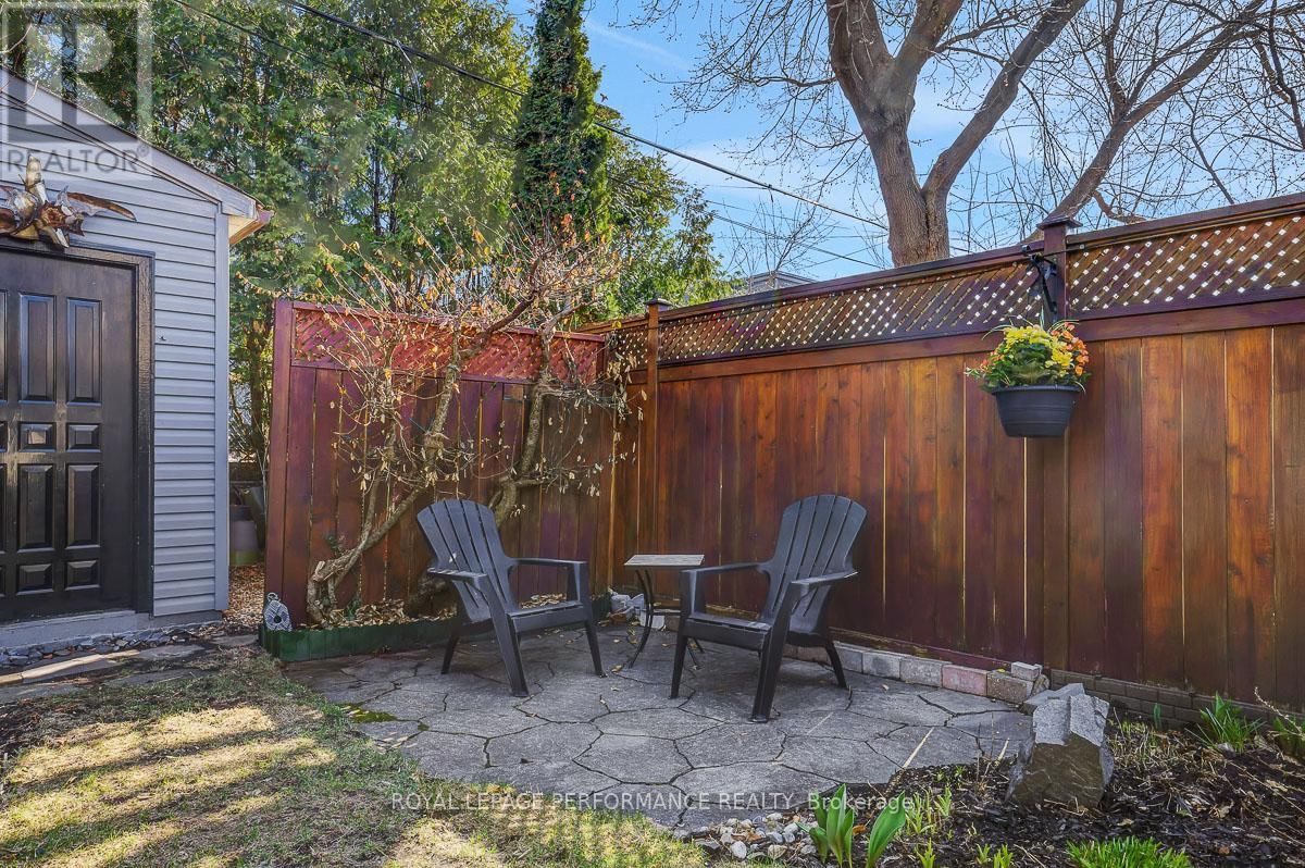 86 WEST PRESLAND ROAD Image 43