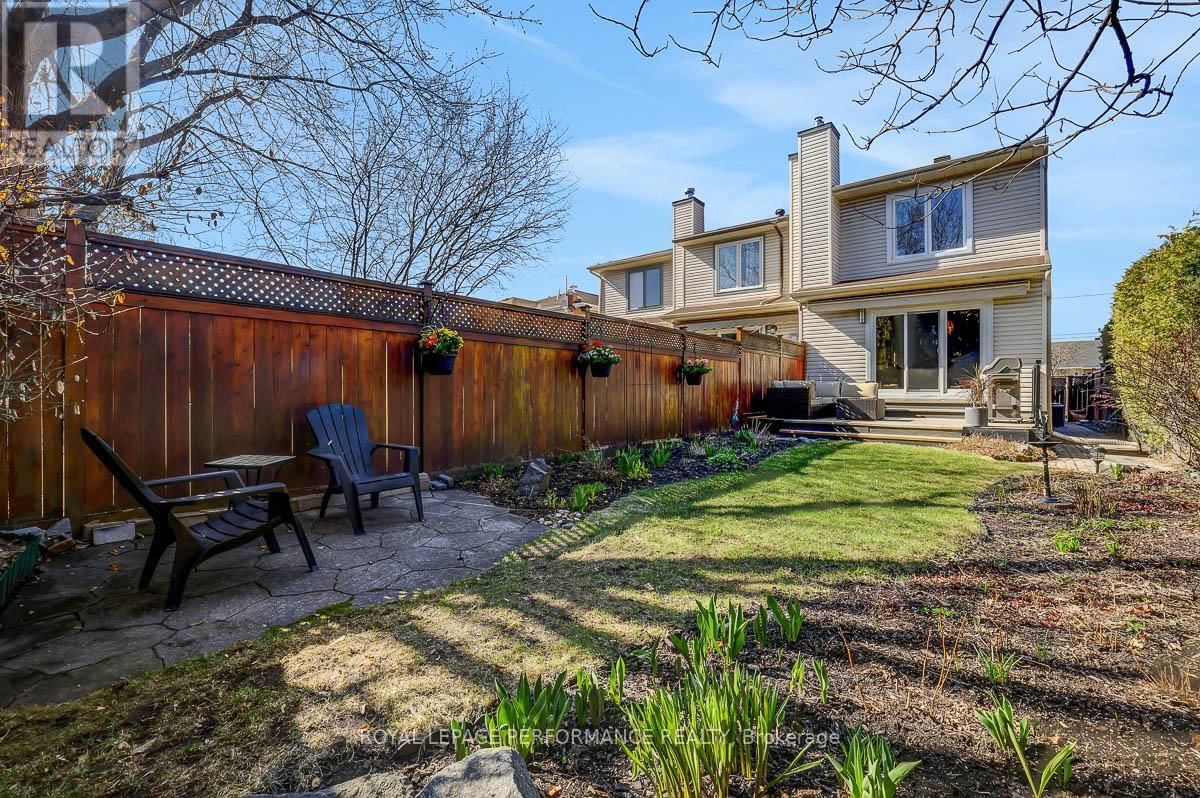 86 WEST PRESLAND ROAD Image 44