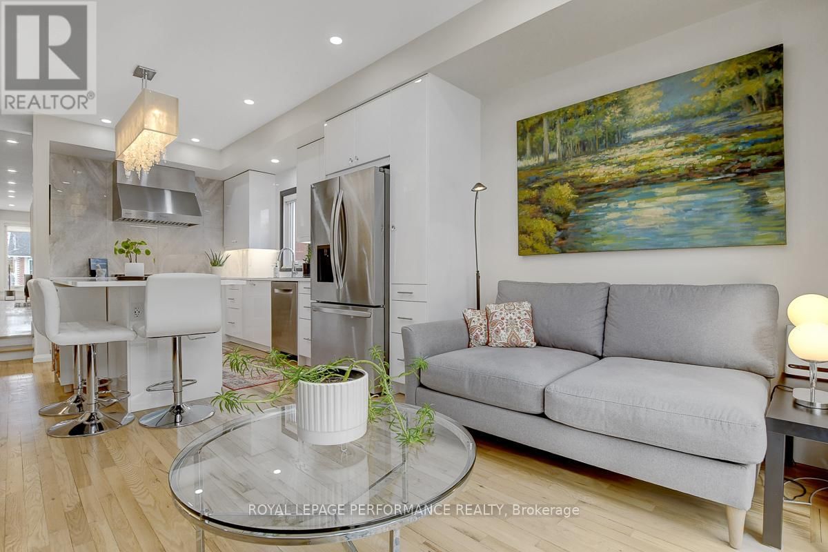 86 WEST PRESLAND ROAD Image 8