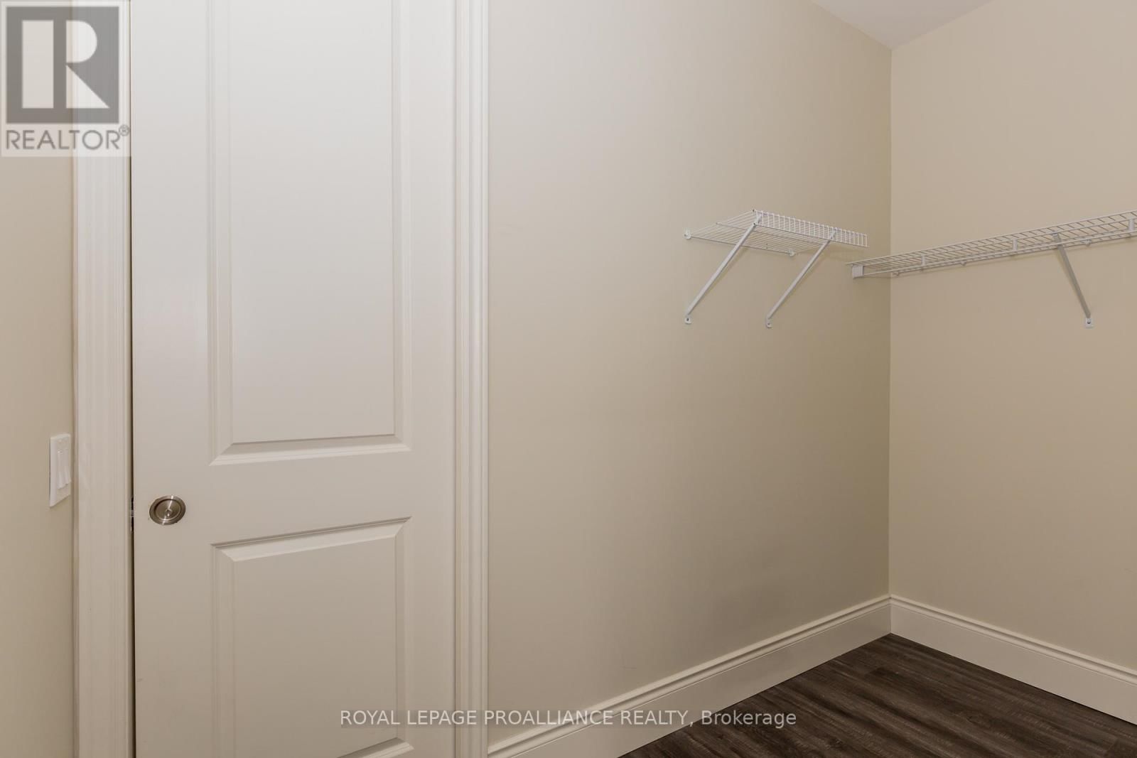 202 - 863 ABBEY LANE Image 14