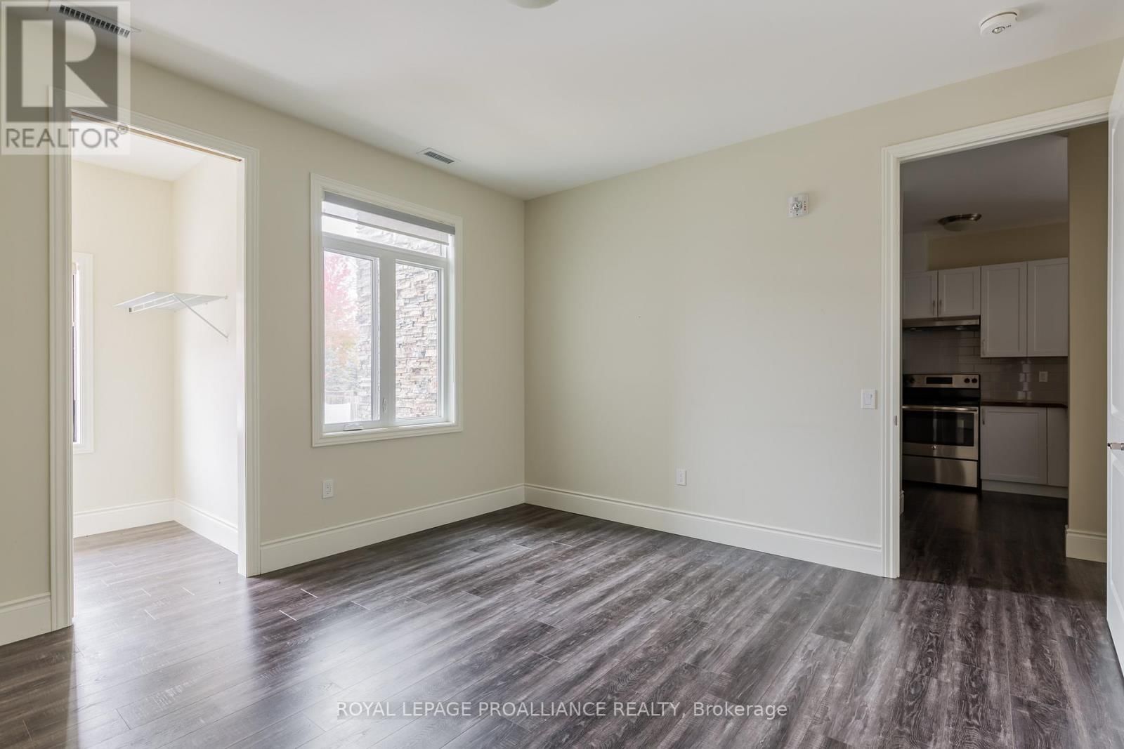 202 - 863 ABBEY LANE Image 19