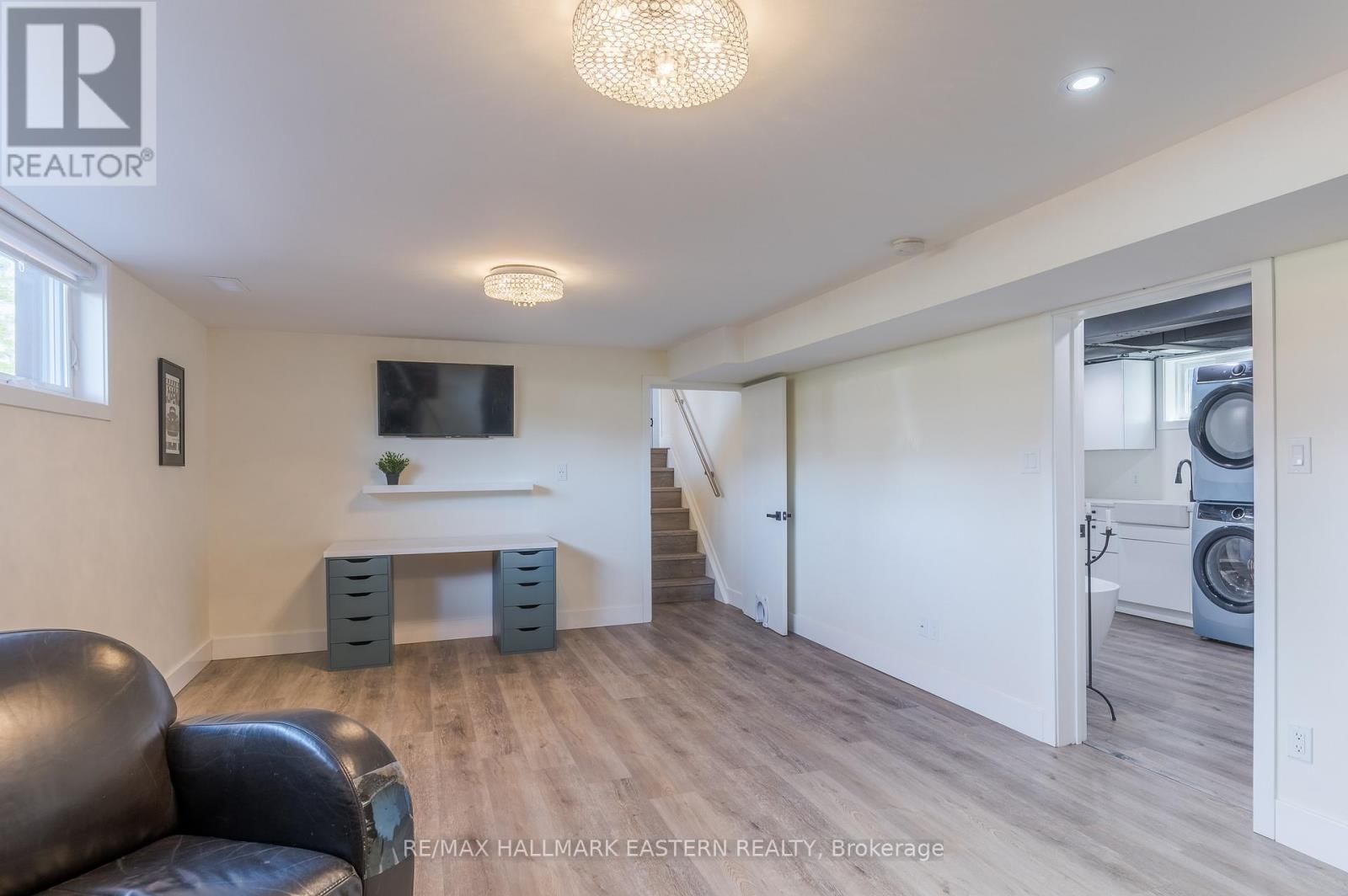 1593 WESTBROOK DRIVE Image 36