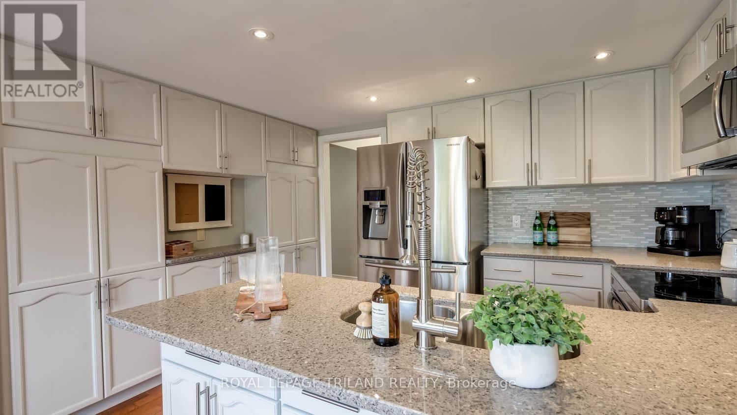 50 PENRITH CRESCENT Image 11