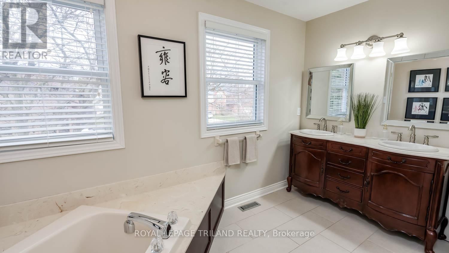 50 PENRITH CRESCENT Image 21