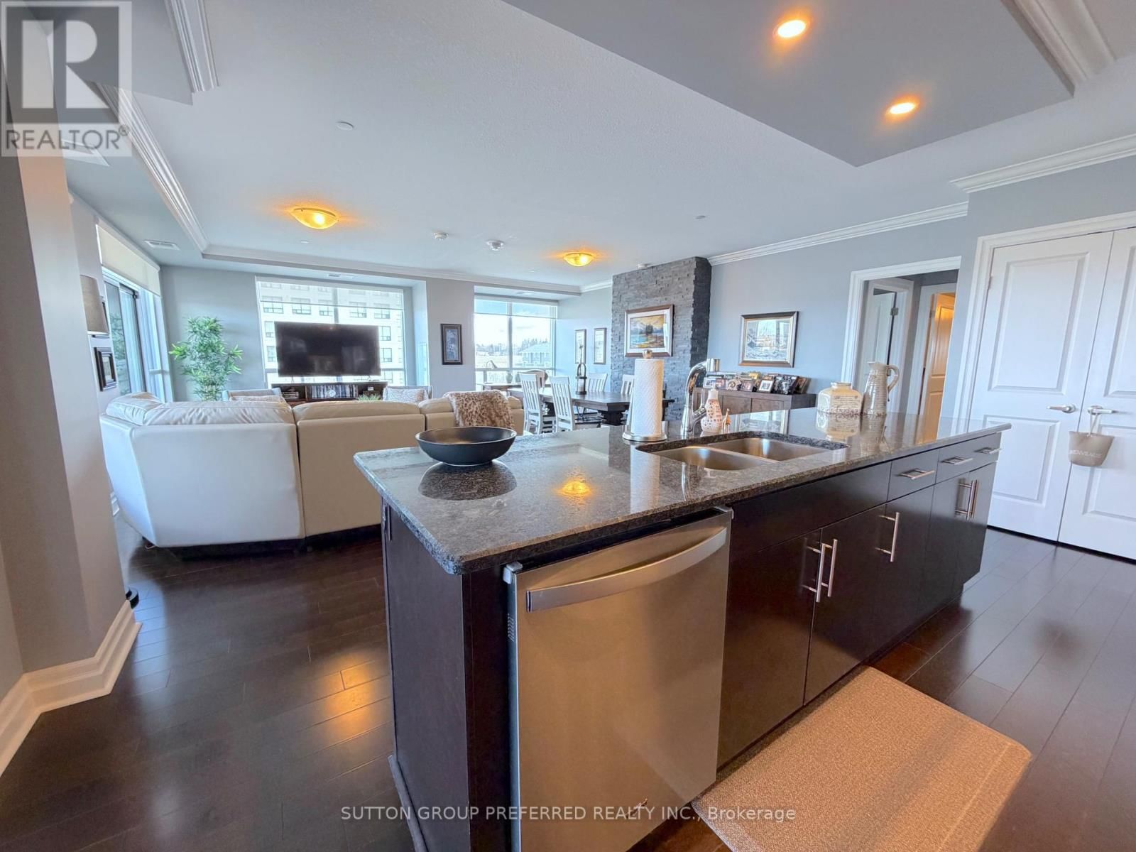 260 VILLAGEWALK BOULEVARD Image 11