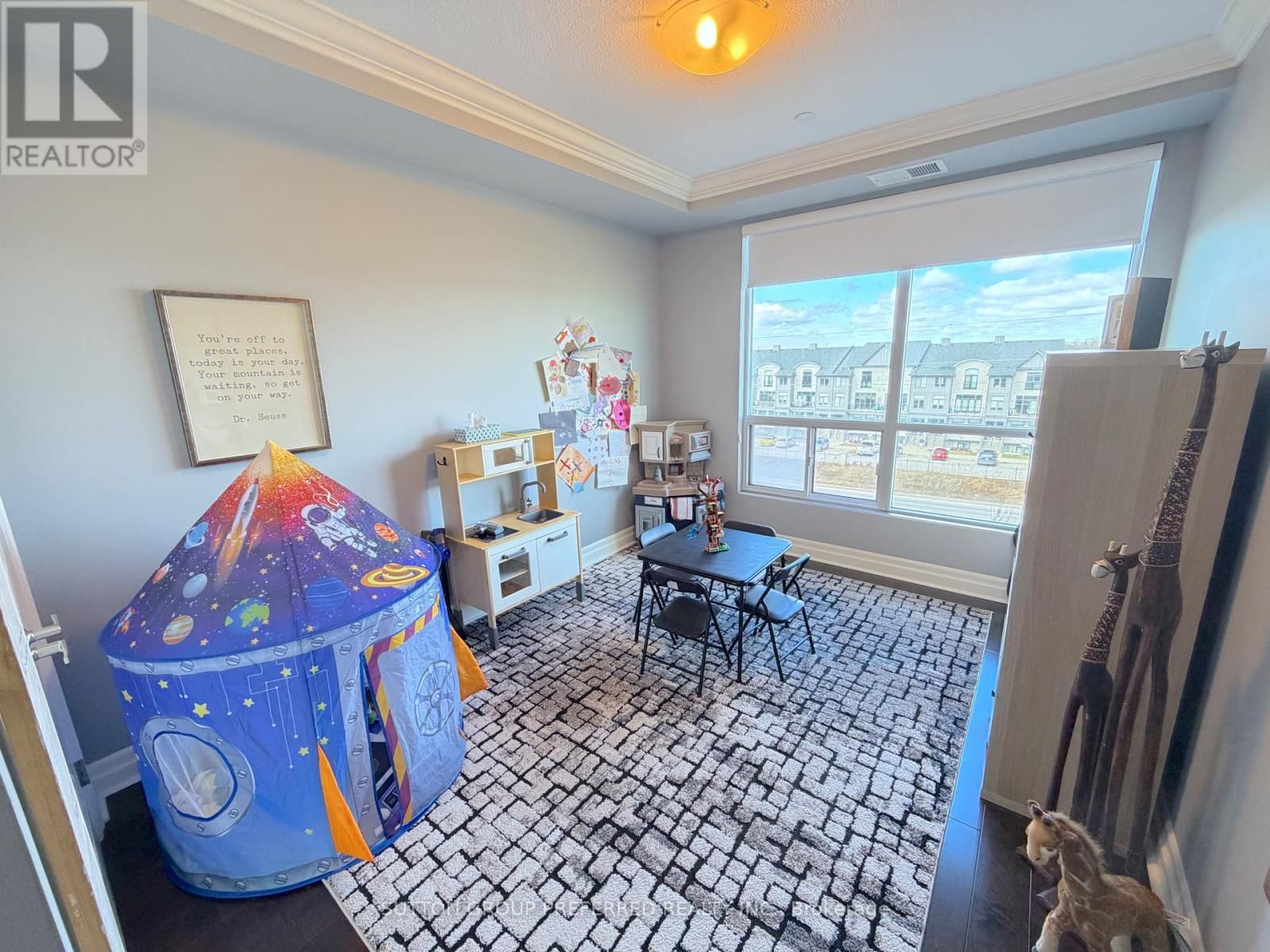 260 VILLAGEWALK BOULEVARD Image 16