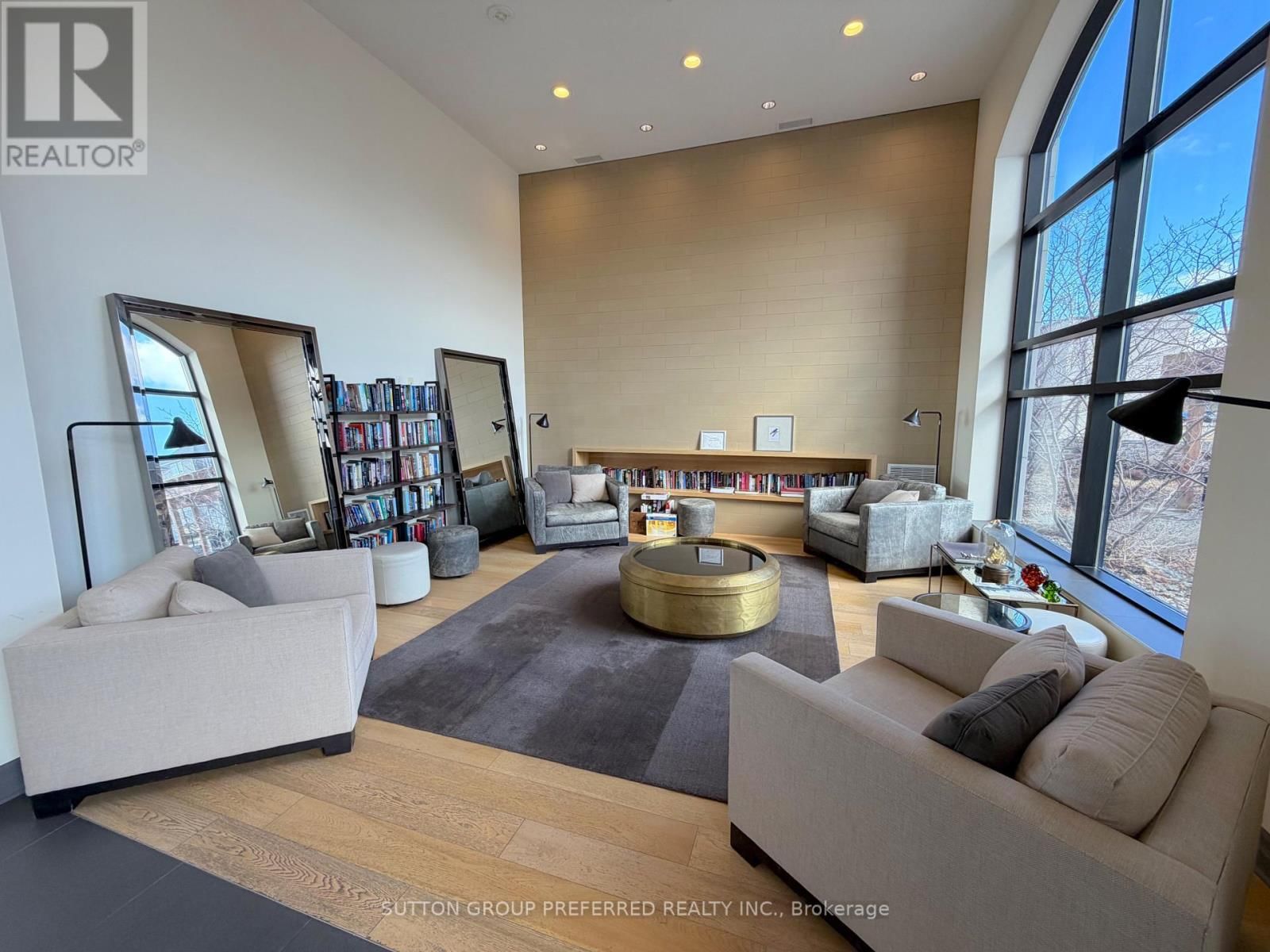 260 VILLAGEWALK BOULEVARD Image 32