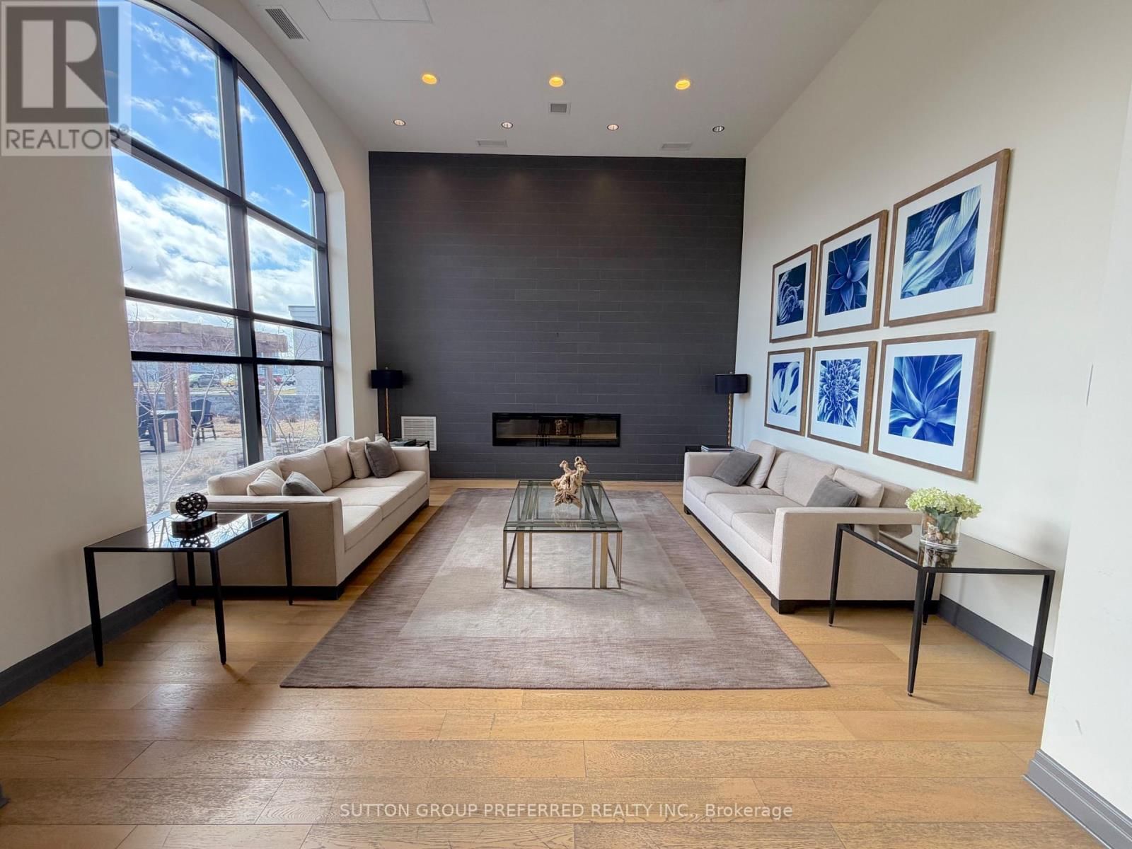 260 VILLAGEWALK BOULEVARD Image 33