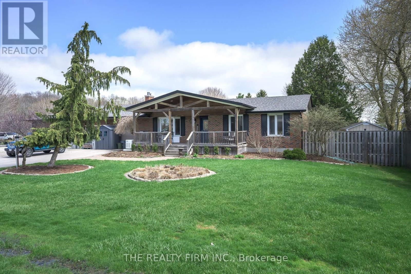 21584 HIGHBURY AVENUE NORTH Image 1