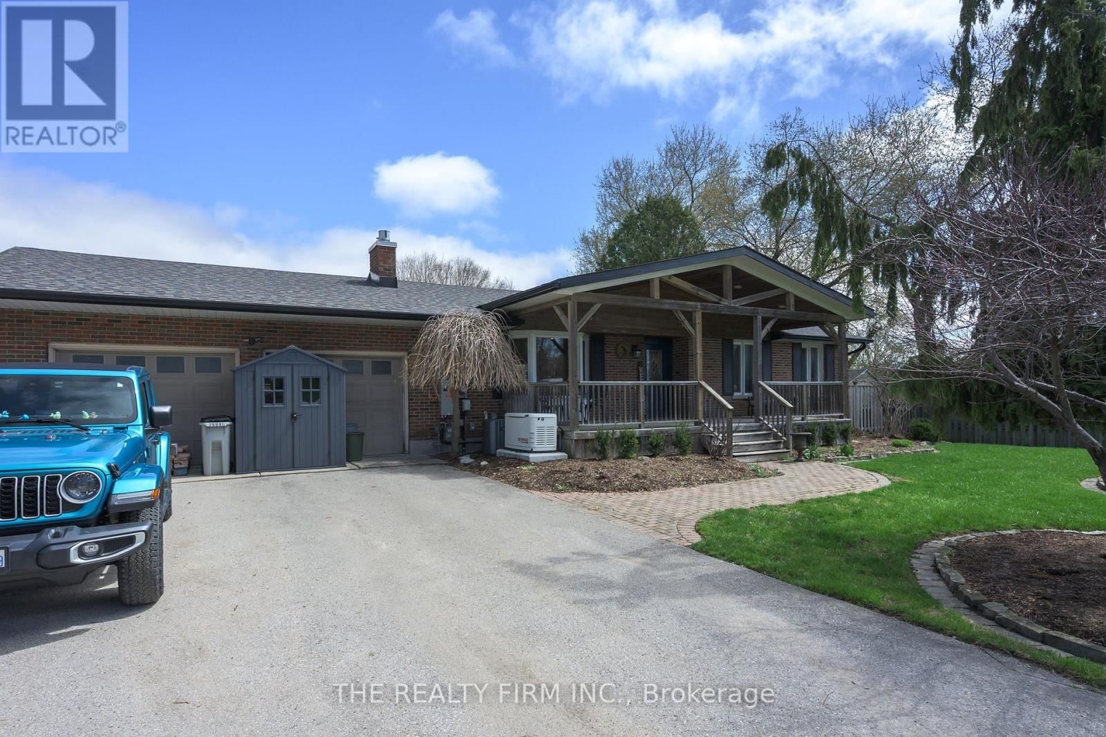 21584 HIGHBURY AVENUE NORTH Image 2