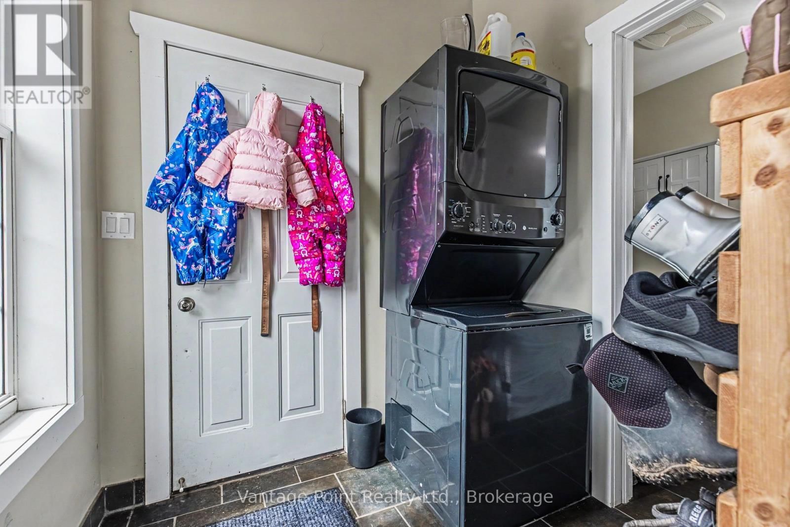 773760 10 HIGHWAY Image 20