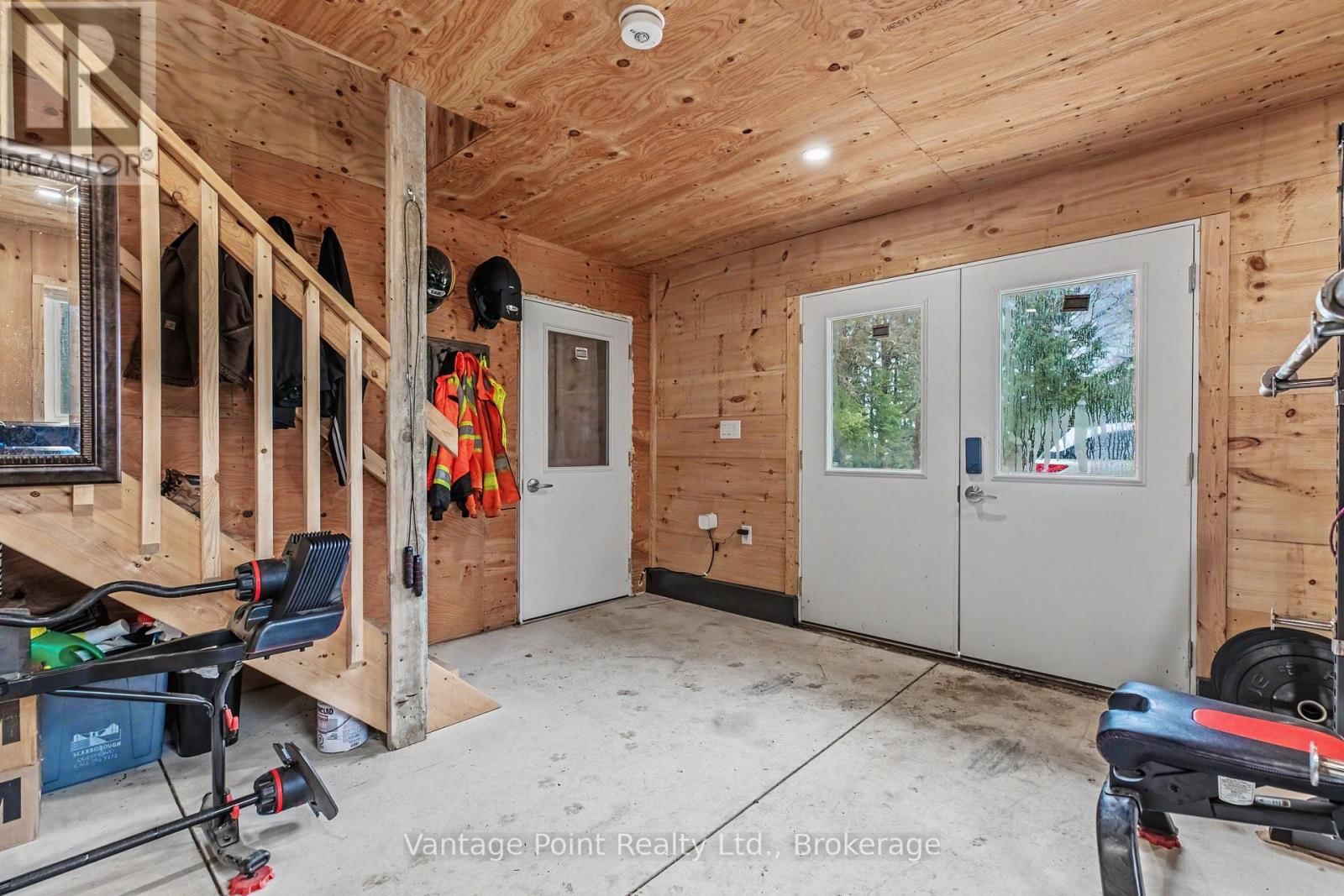 773760 10 HIGHWAY Image 36