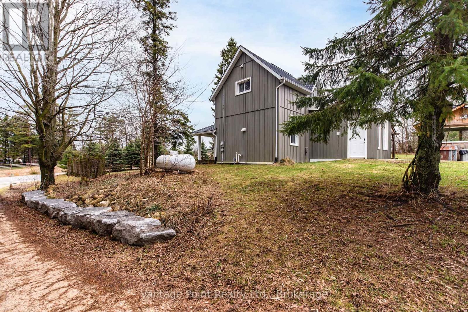 773760 10 HIGHWAY Image 39