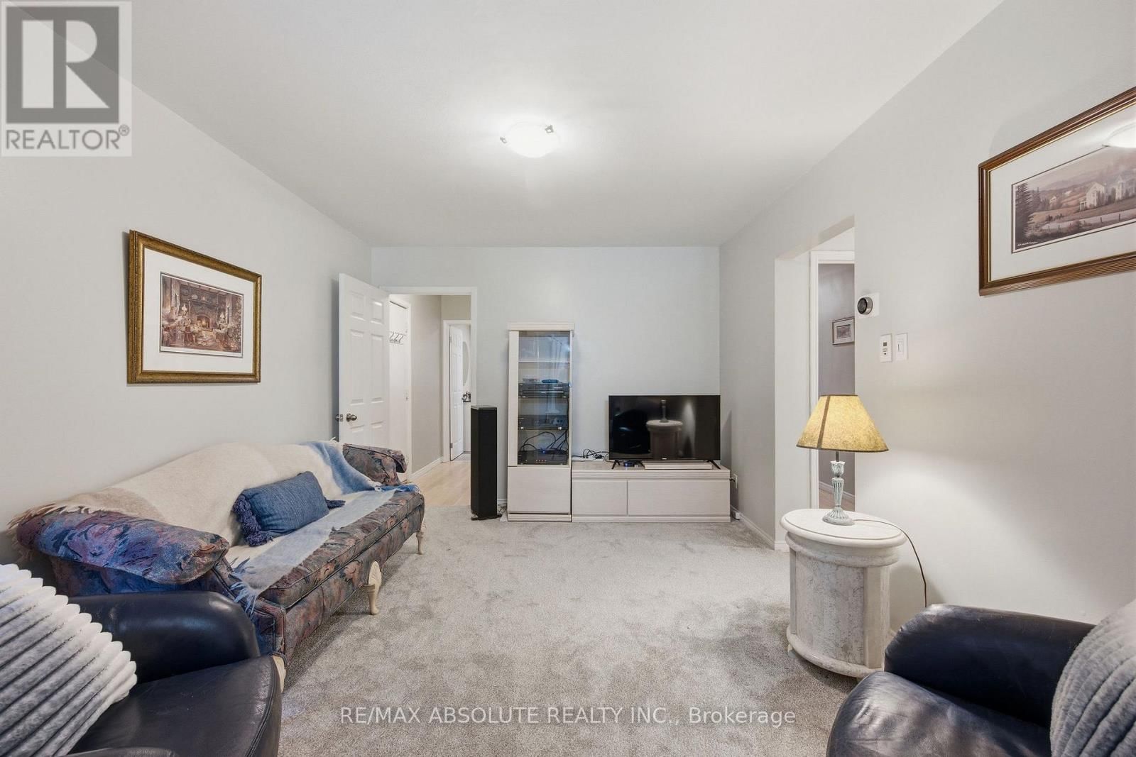 605 ROWANWOOD AVENUE Image 21