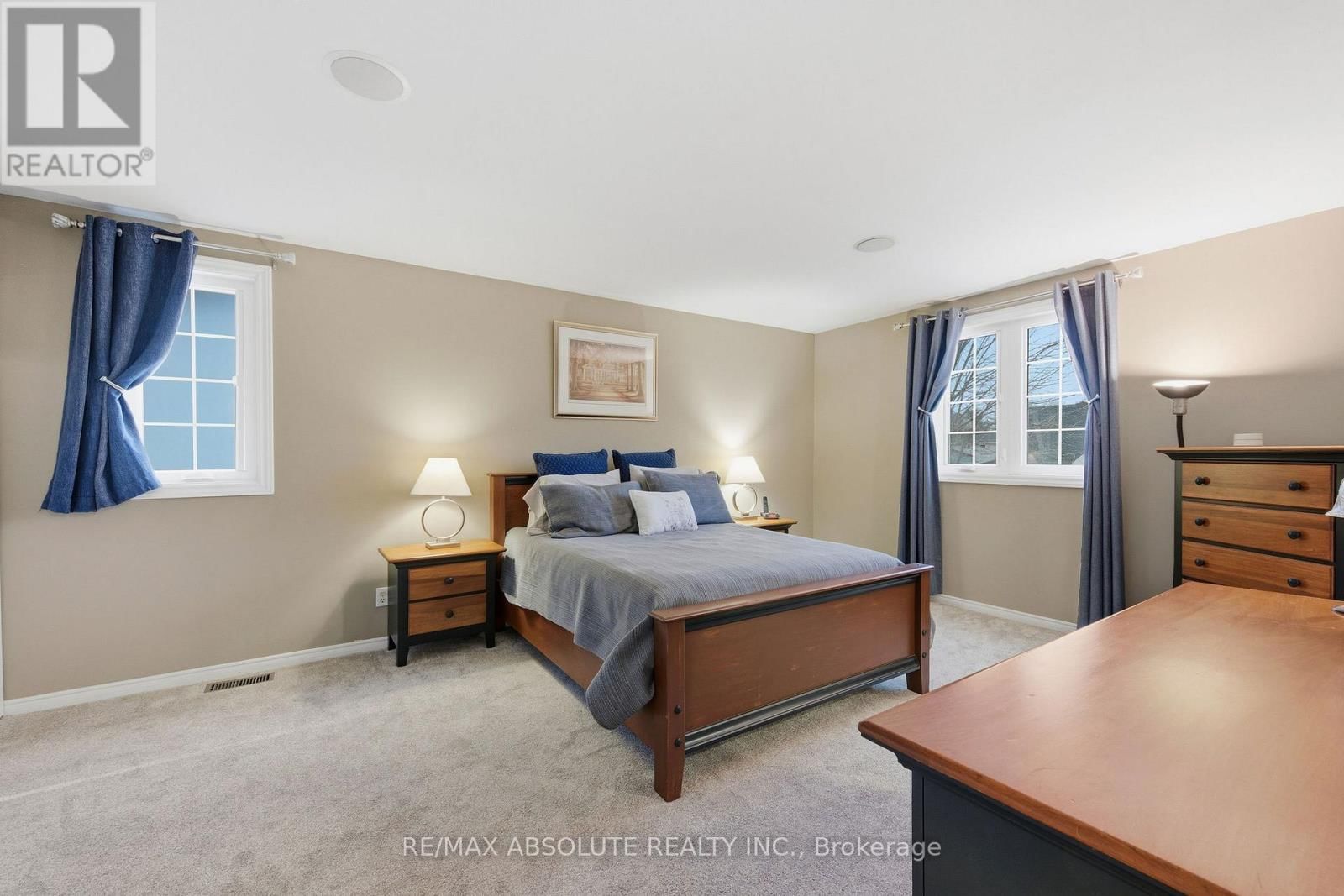 605 ROWANWOOD AVENUE Image 26