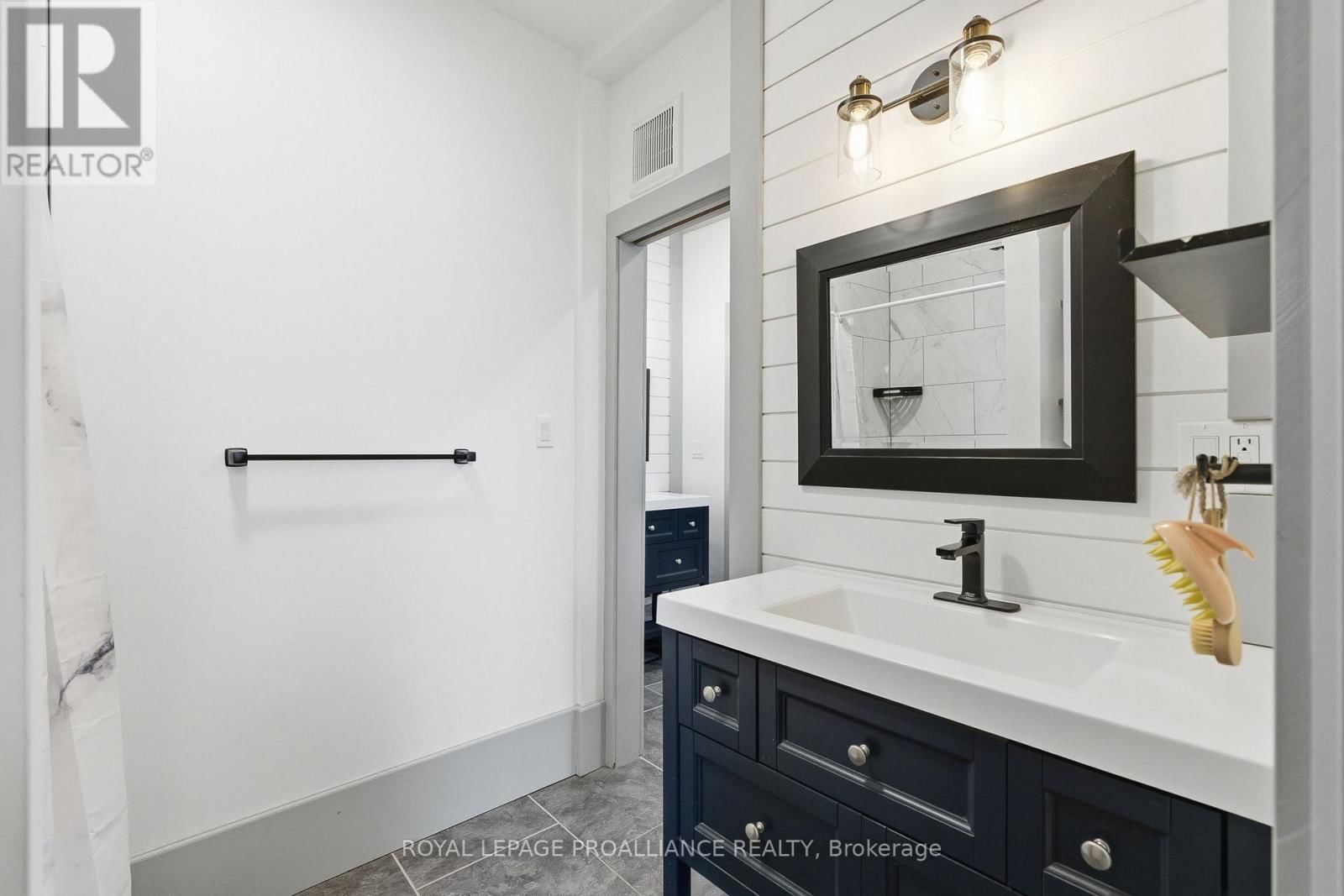 300 GEORGE STREET Image 13