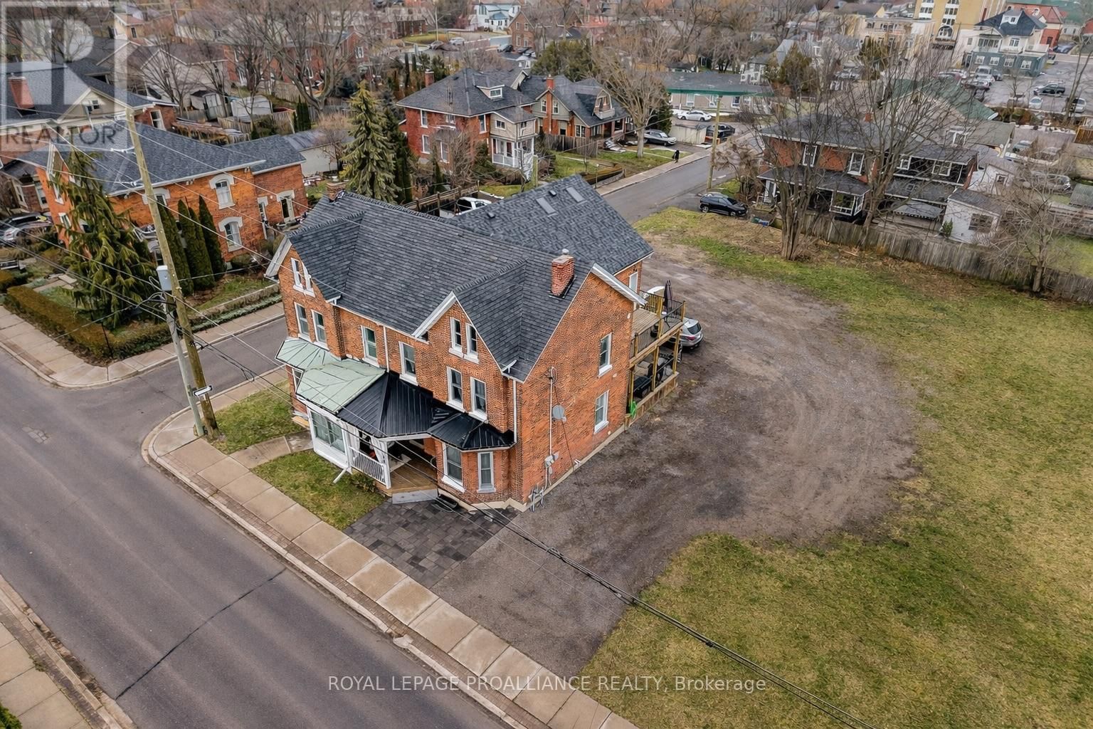 300 GEORGE STREET Image 2