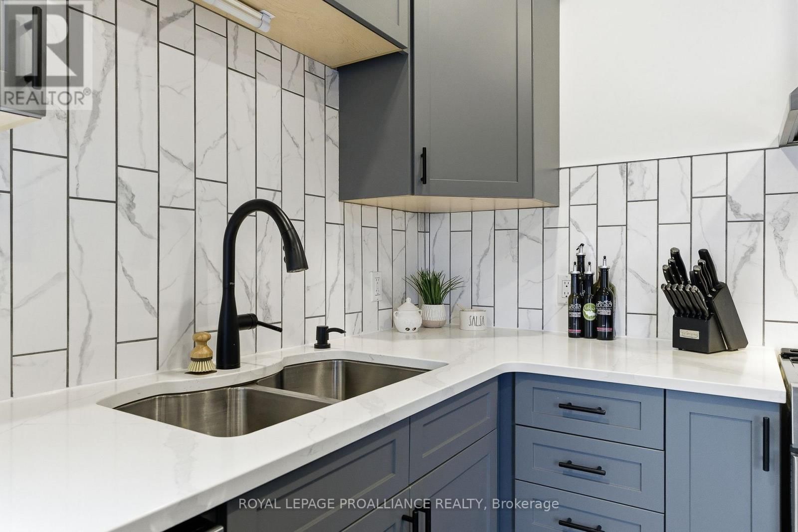 300 GEORGE STREET Image 29