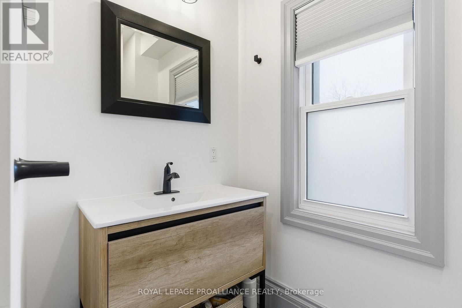 300 GEORGE STREET Image 31