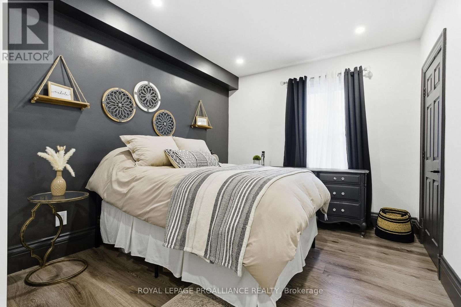 300 GEORGE STREET Image 33