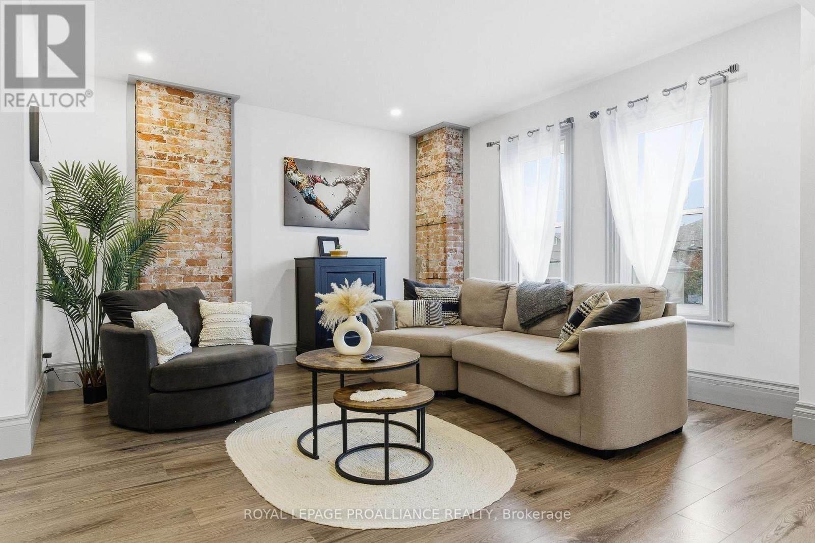 300 GEORGE STREET Image 36