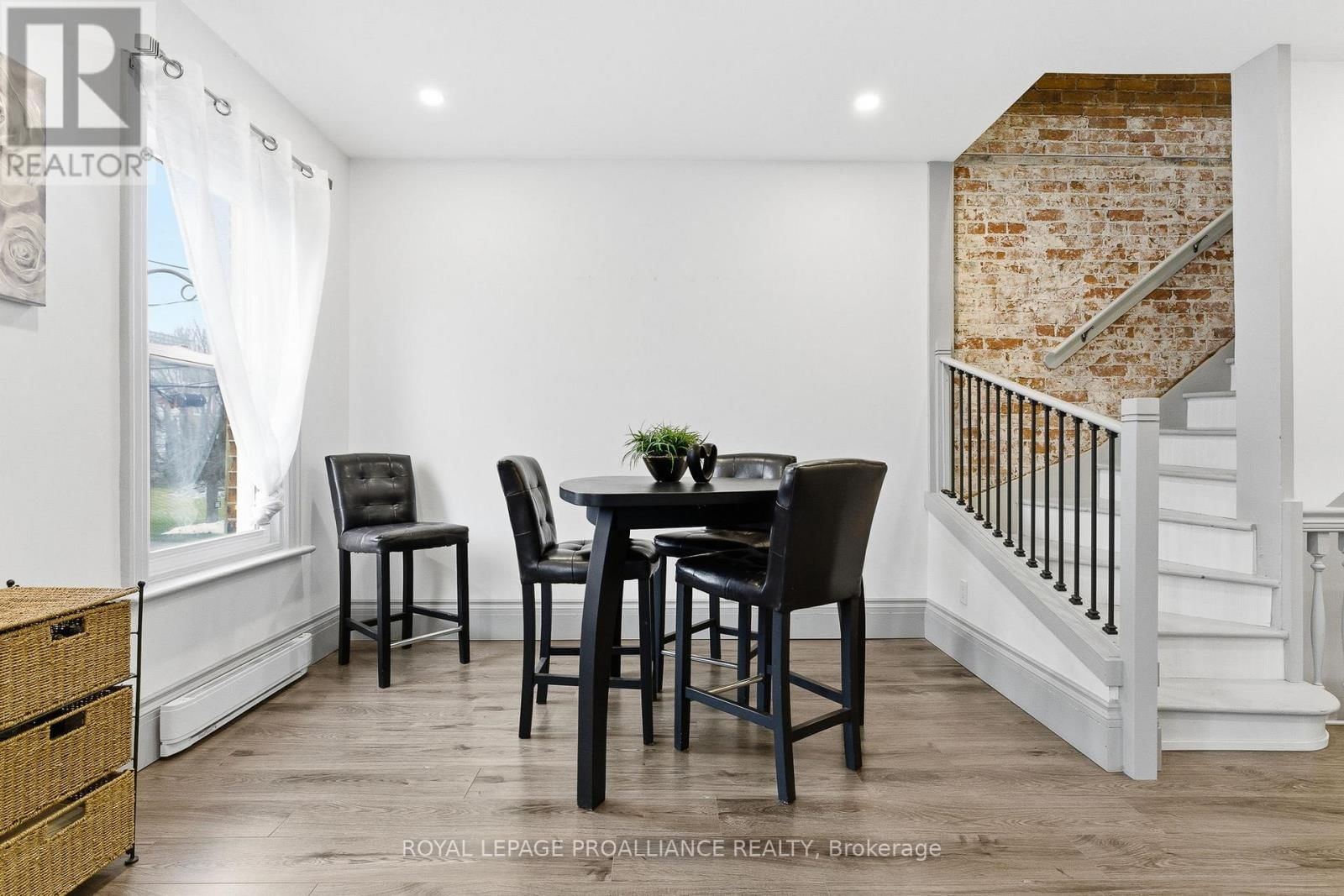 300 GEORGE STREET Image 38