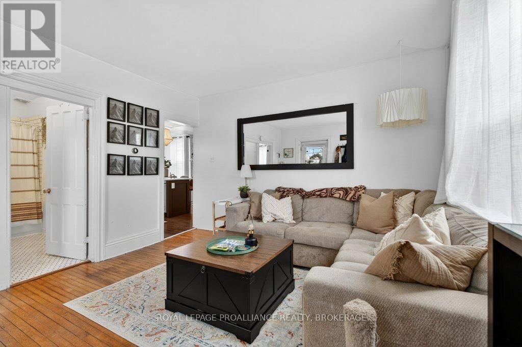 151 ADELAIDE STREET Image 7