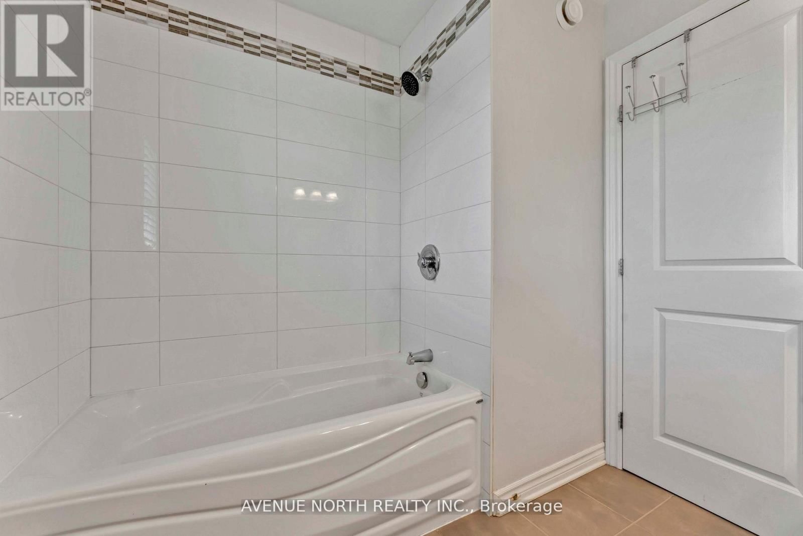 714 BUNCHBERRY WAY Image 19