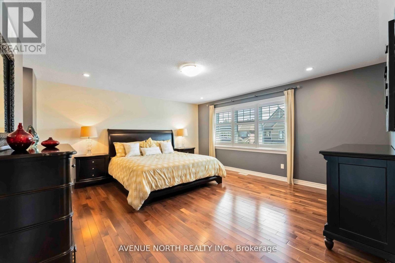 714 BUNCHBERRY WAY Image 24