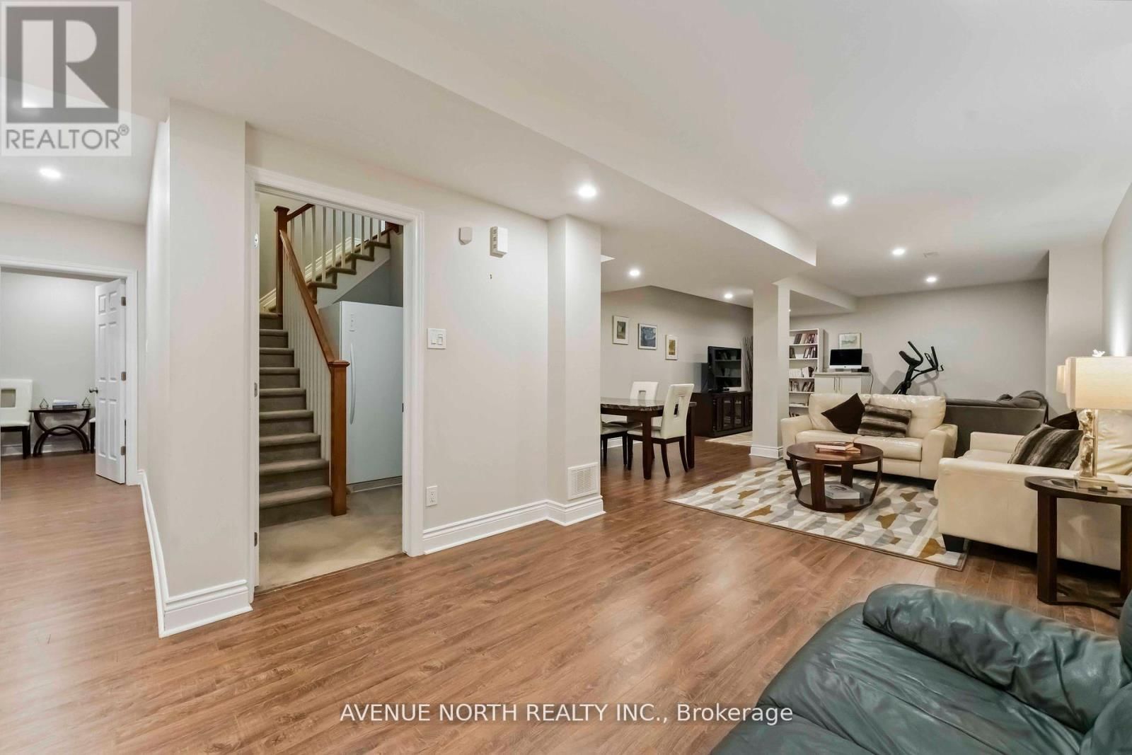 714 BUNCHBERRY WAY Image 35