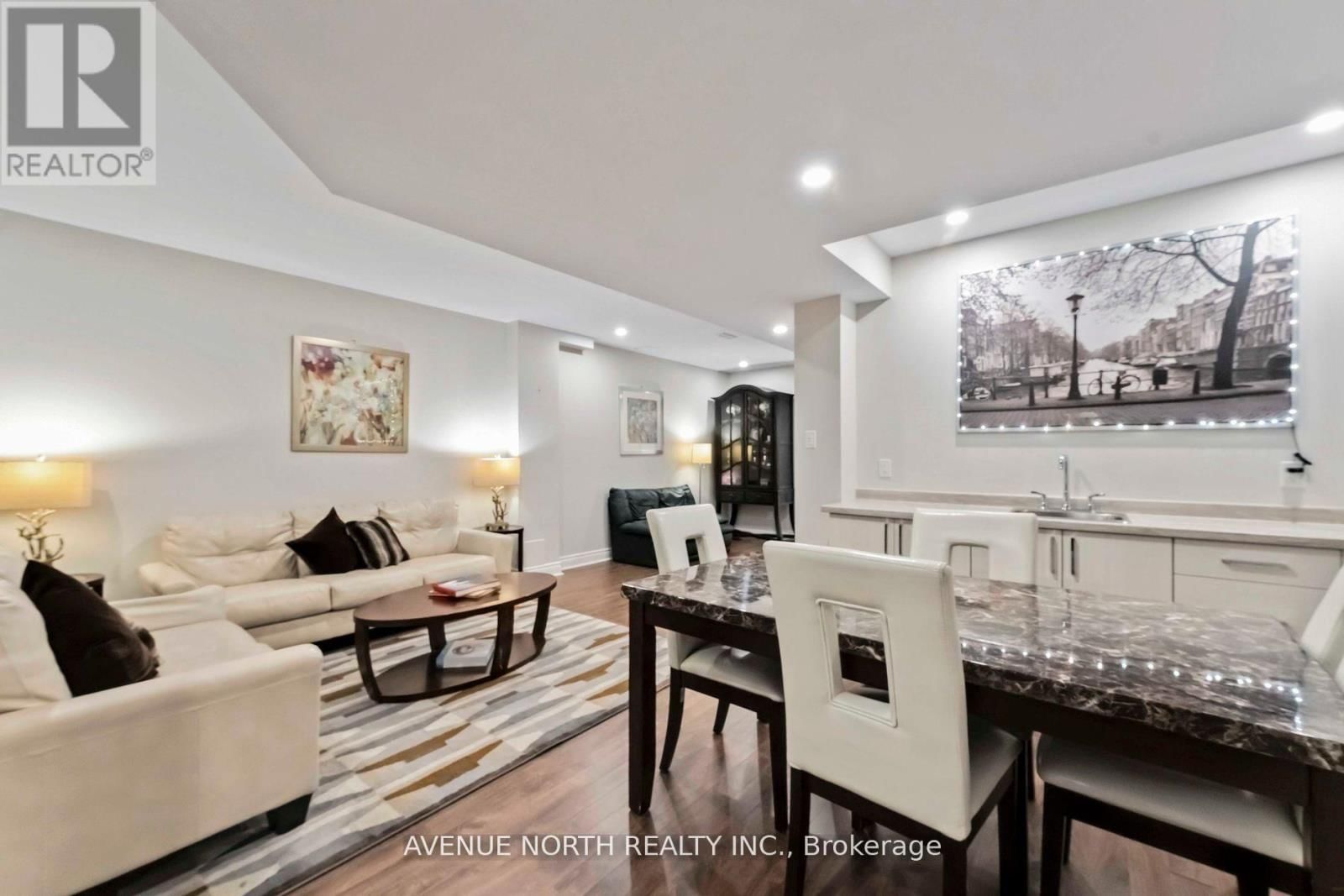 714 BUNCHBERRY WAY Image 40