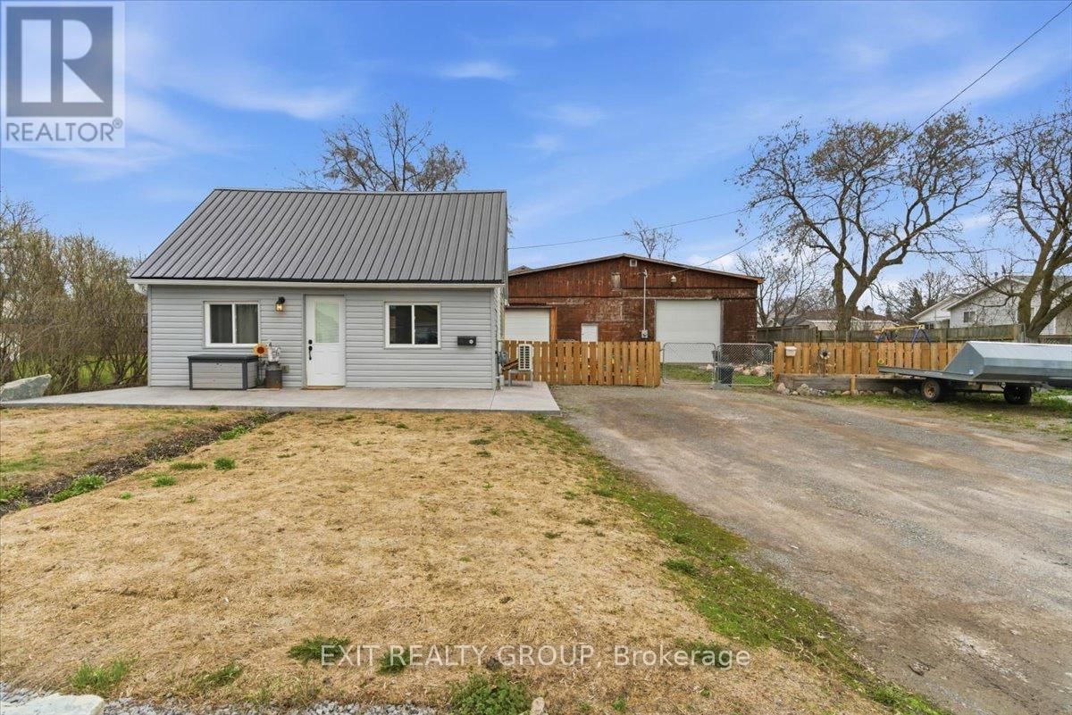 43 CENTRE STREET Image 1